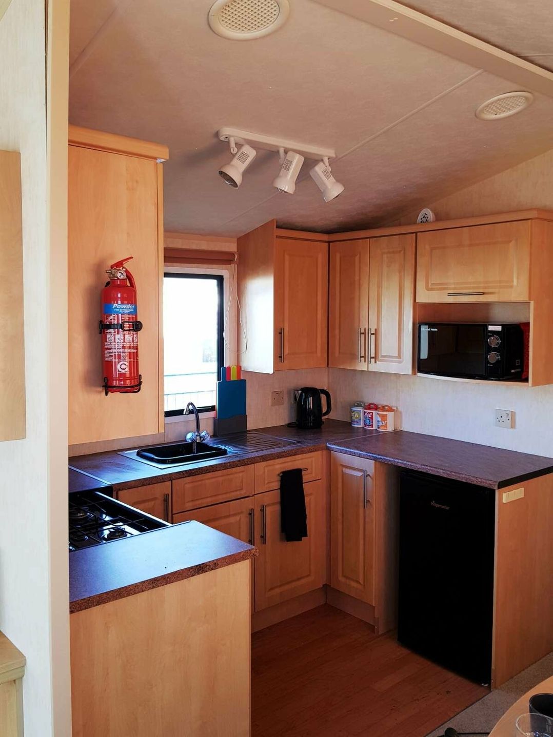 Coral Beach - Holiday Accommodation 9357