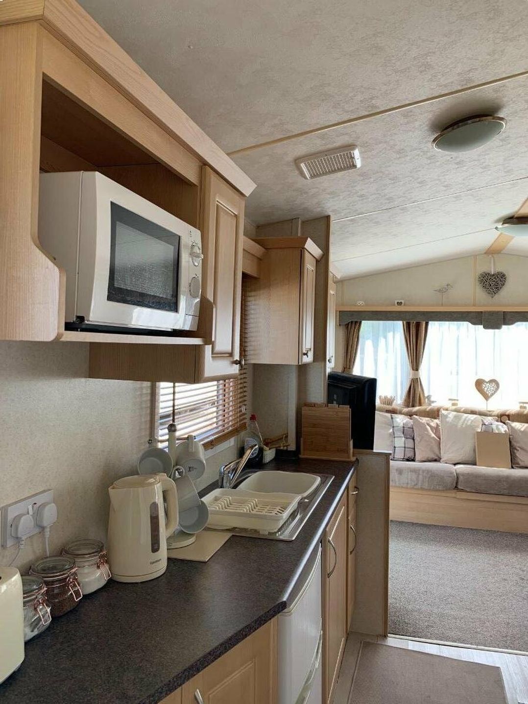 Happy Days Holiday Homes - Holiday Accommodation 9458