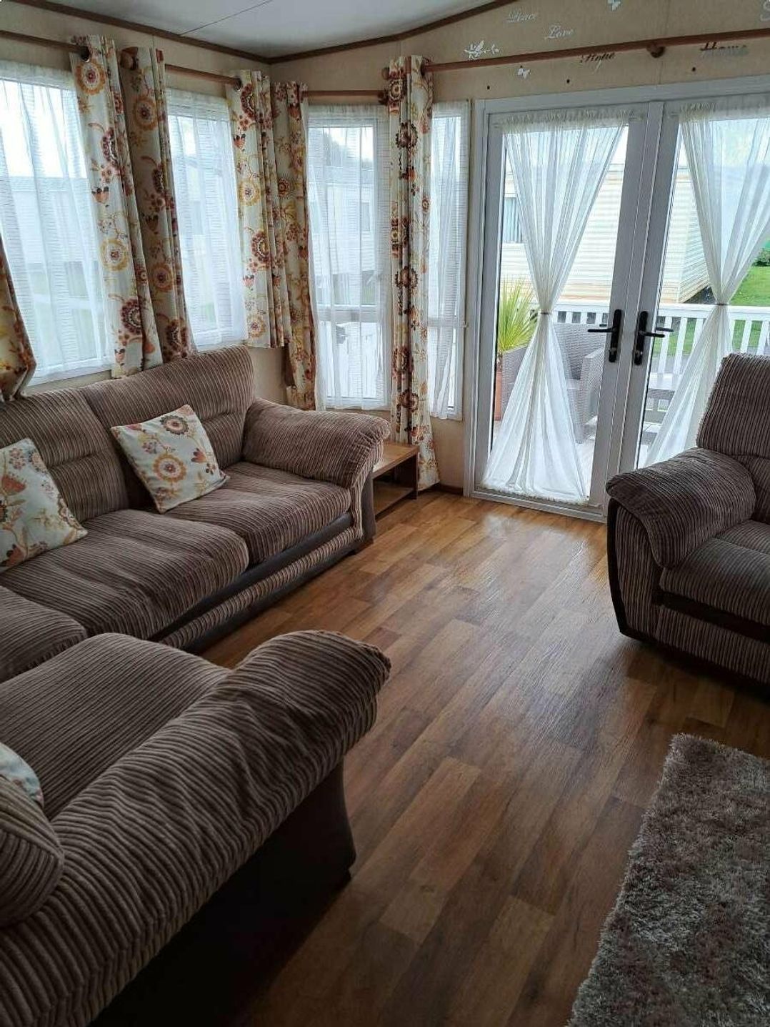 Ty Mawr Holiday Park - Holiday Accommodation 946