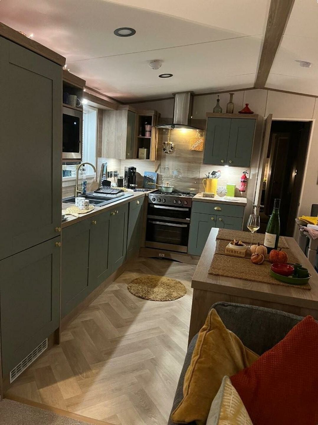 Shorefield Country Park - Holiday Accommodation 9589