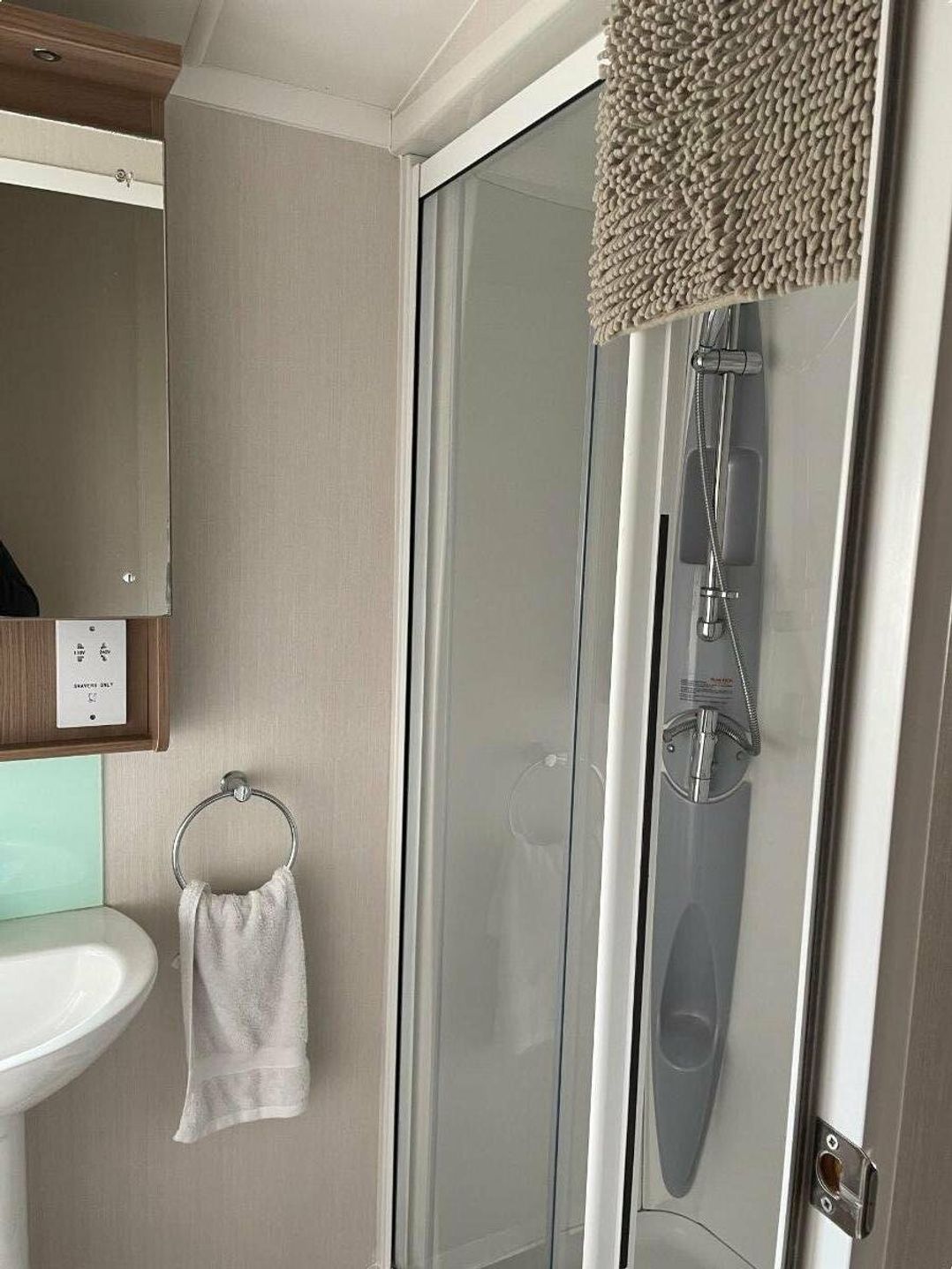 Flamingo Land Holiday Park - Holiday Accommodation 9653