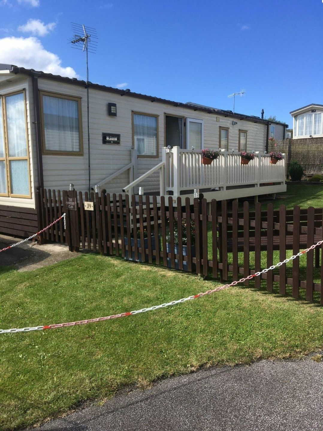Crows Nest Caravan Park - Holiday Accommodation 9668