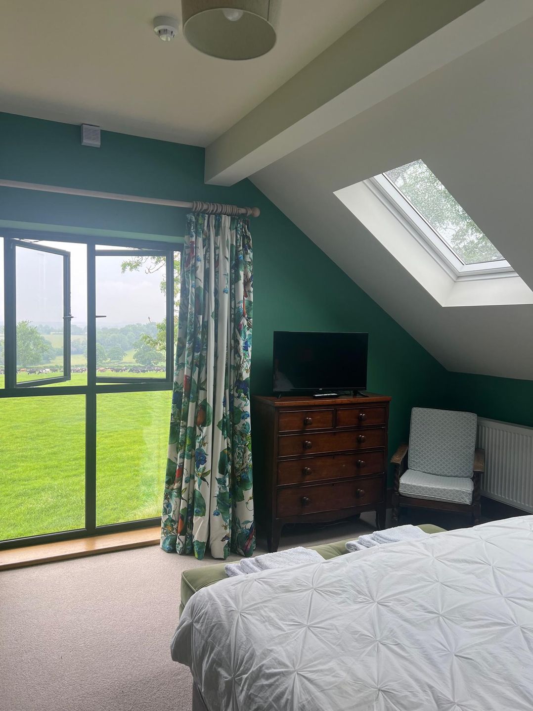 2 Guests Studio - Free Parking - Stunning Views