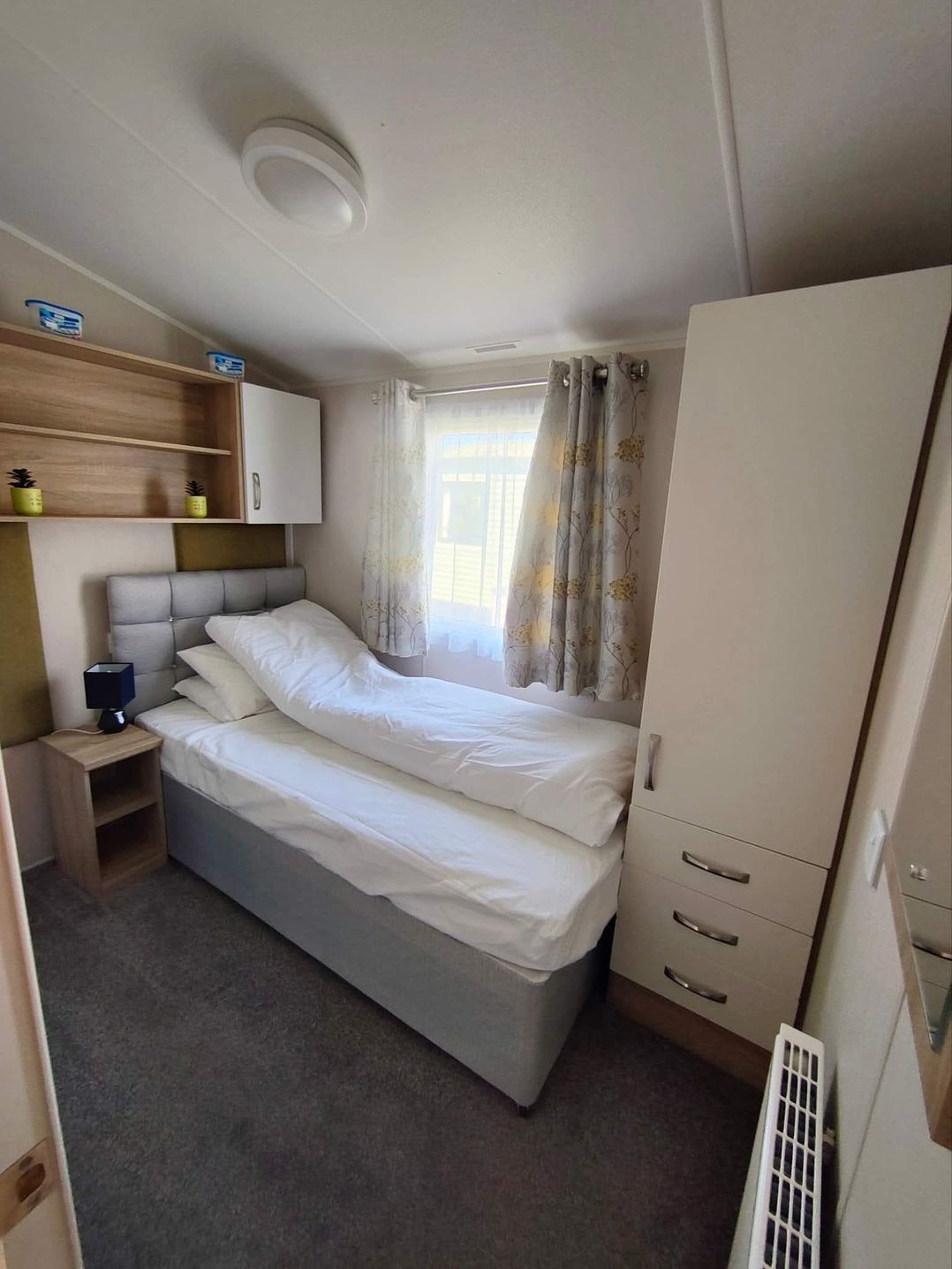 Clarach Bay Holiday Village W18