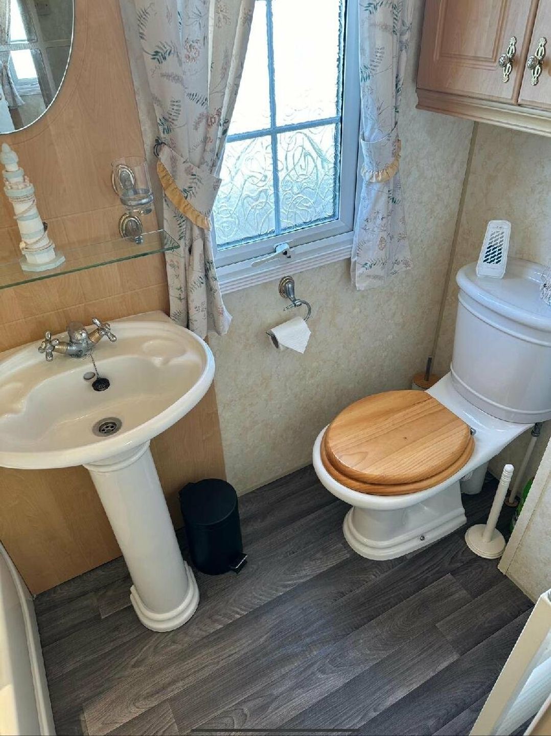 Waterside Leisure Park - Holiday Accommodation 20175