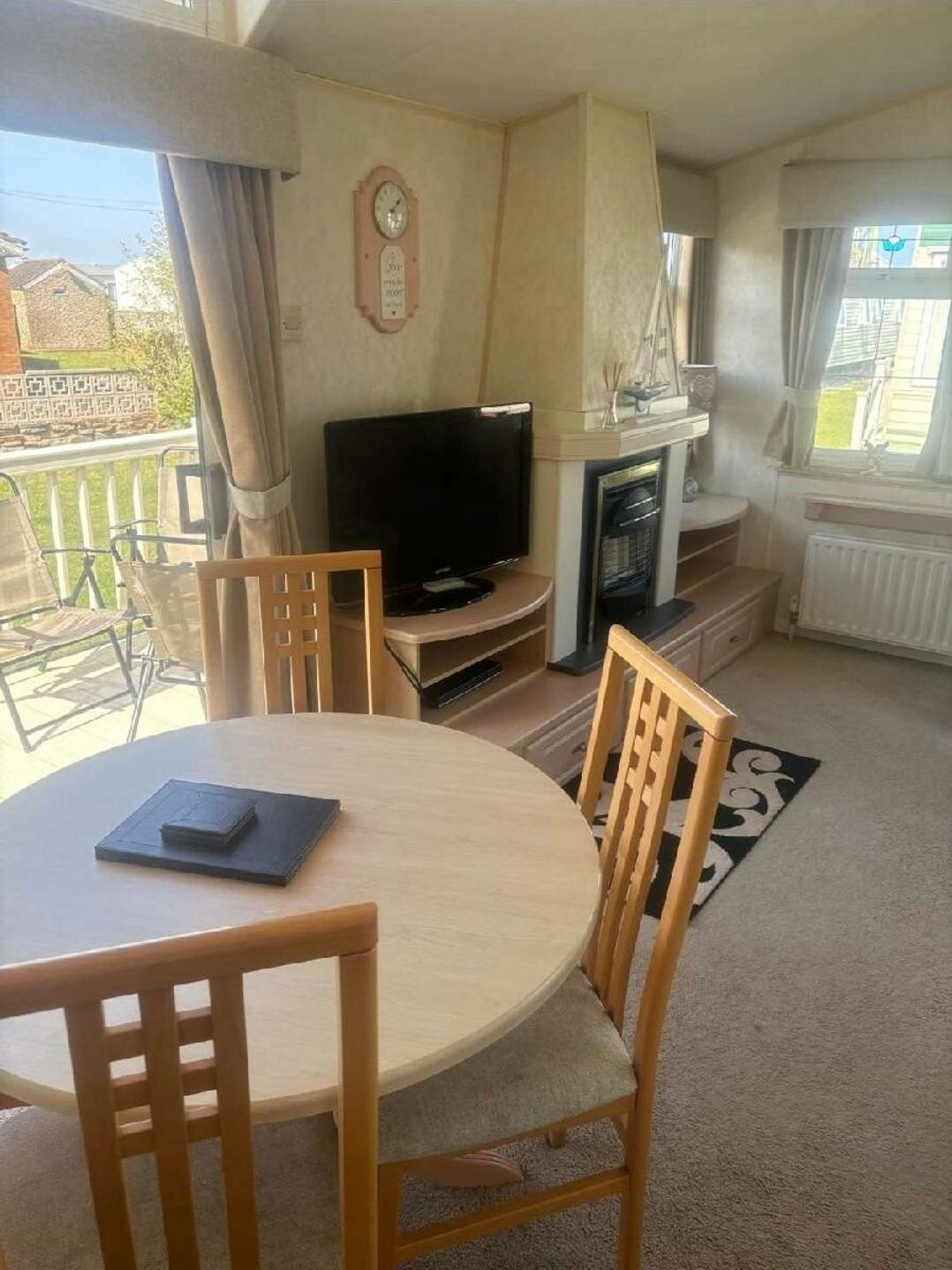 Coral Beach - Holiday Accommodation 22375