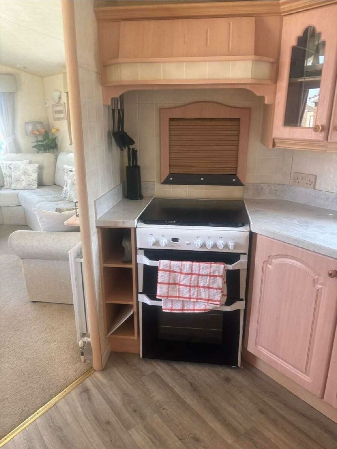 Coral Beach - Holiday Accommodation 22375