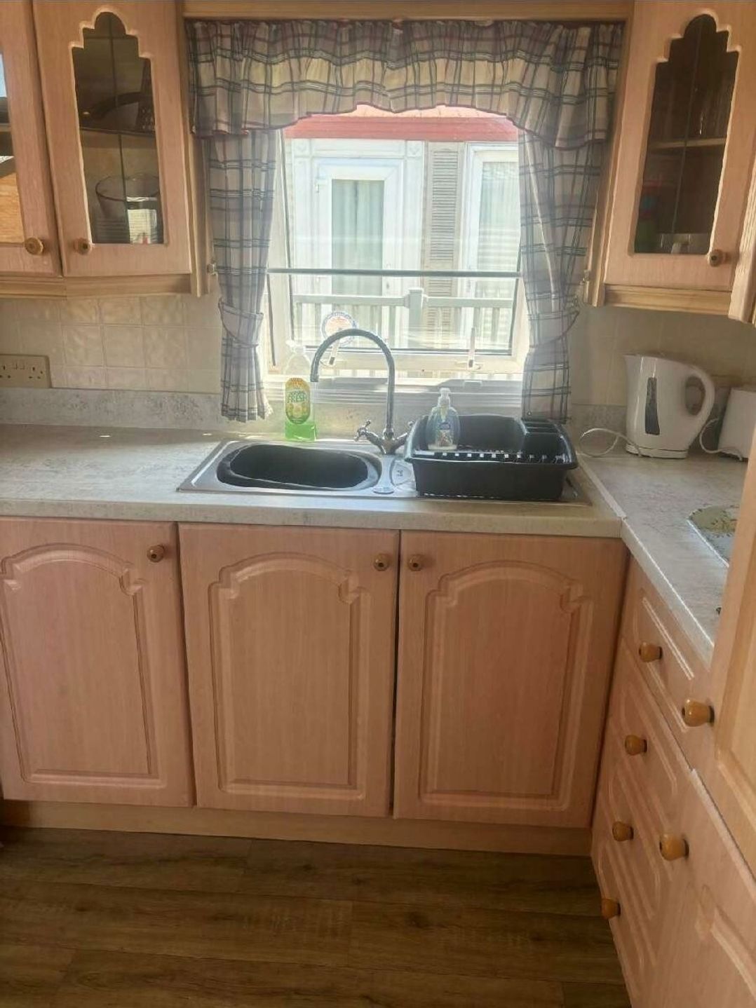 Coral Beach - Holiday Accommodation 22375