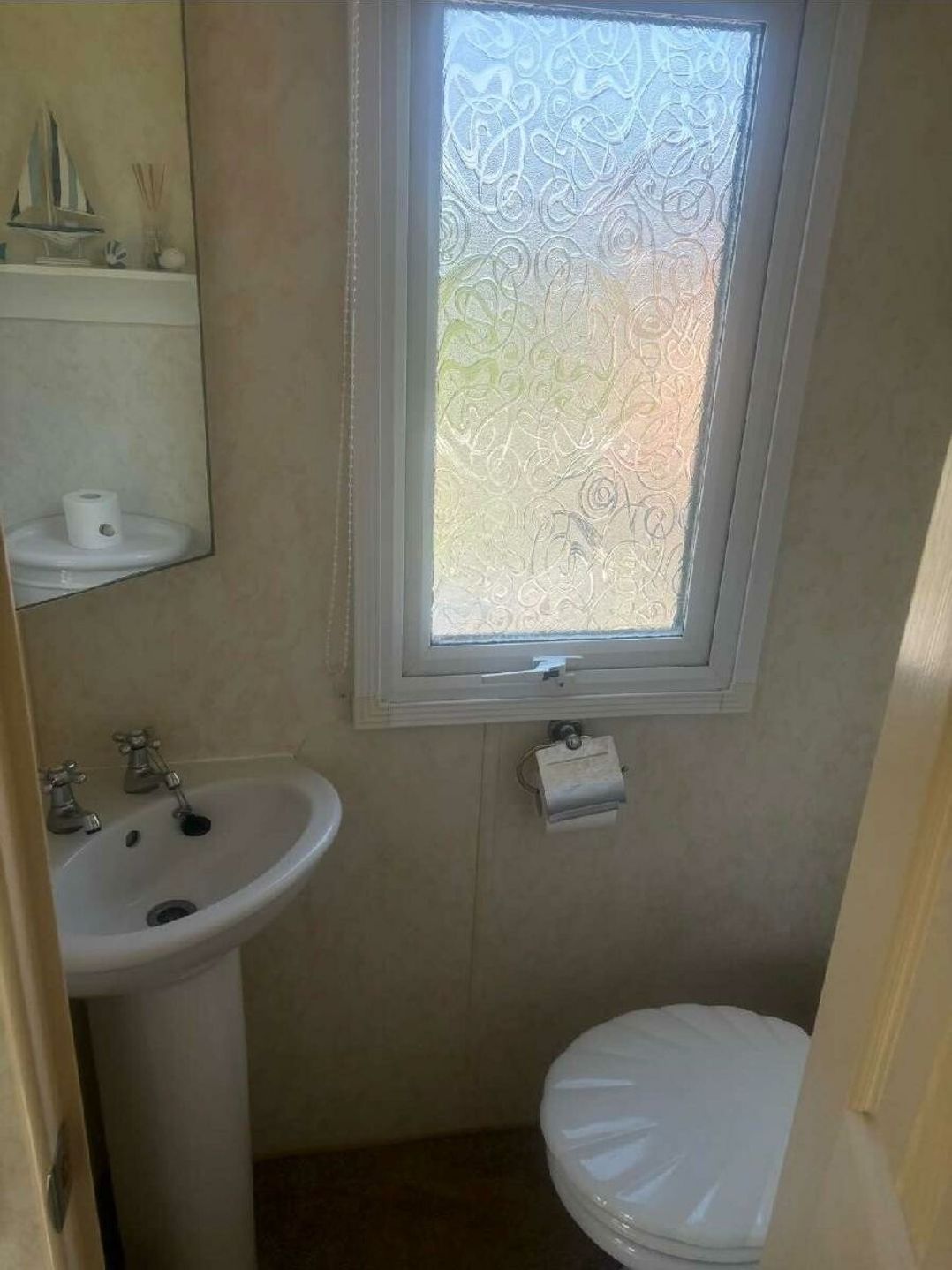 Coral Beach - Holiday Accommodation 22375