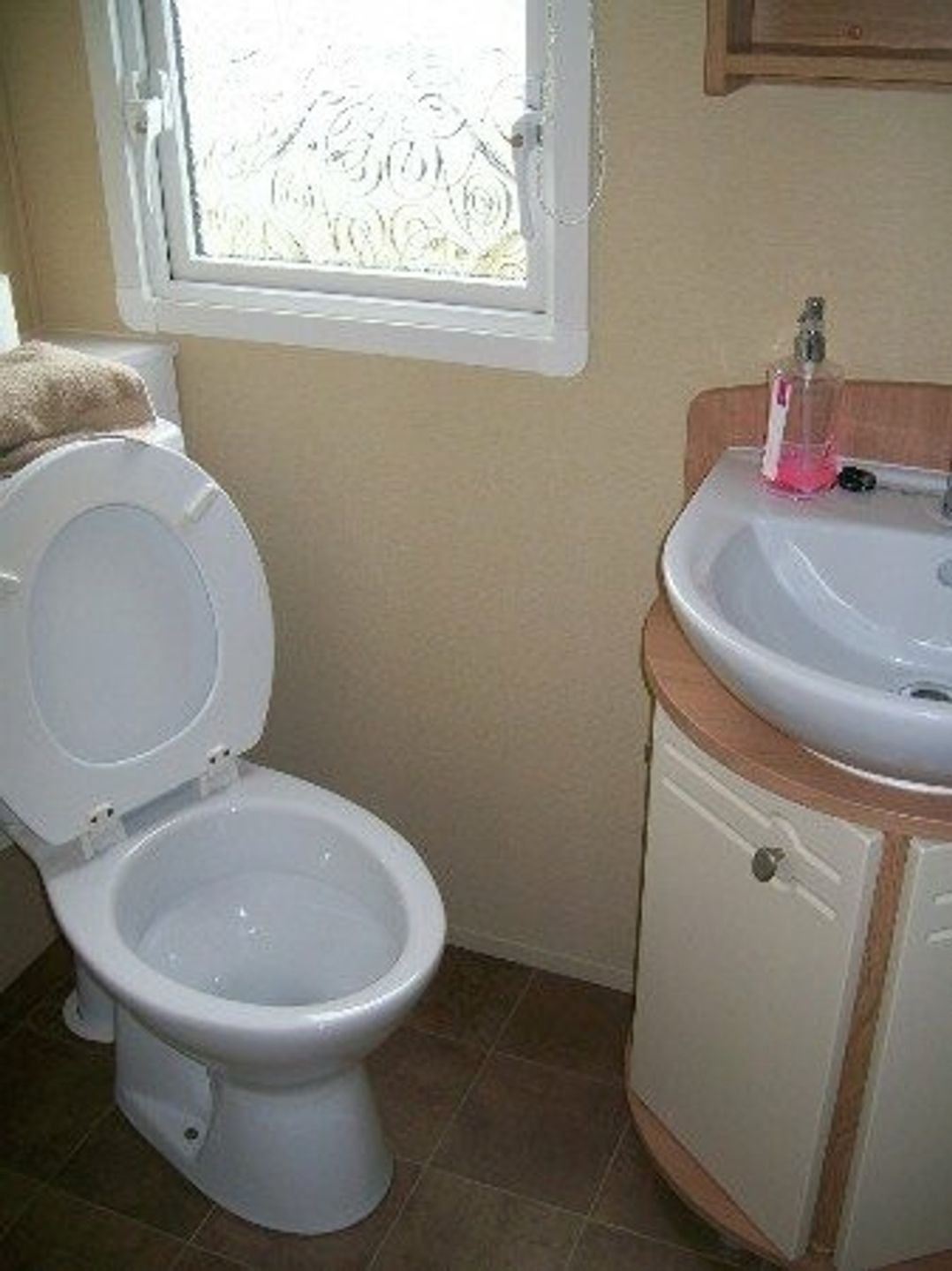 Hopton Holiday Village - Holiday Accommodation 2373