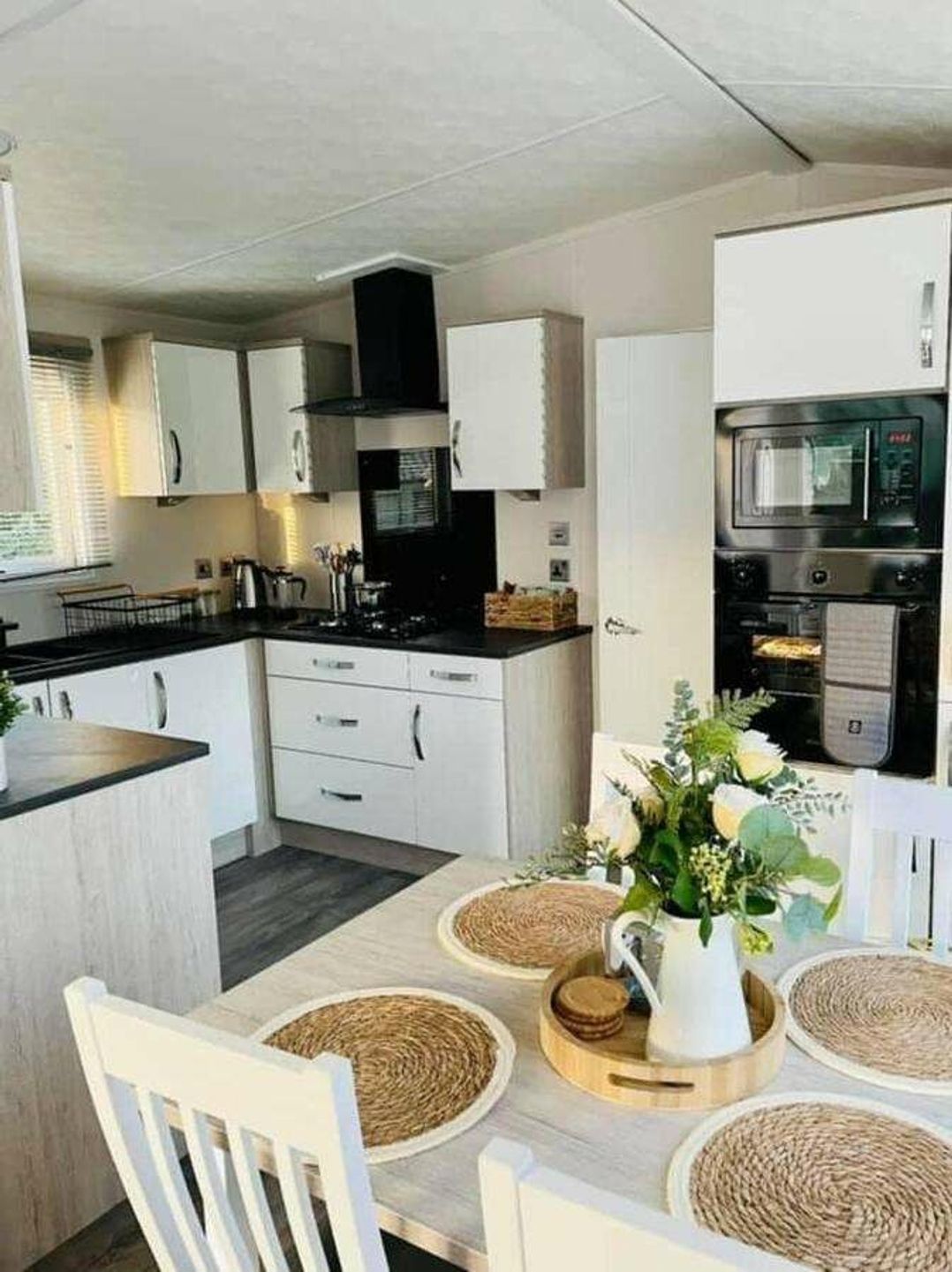 Springhouse Country Park - Holiday Accommodation 22054