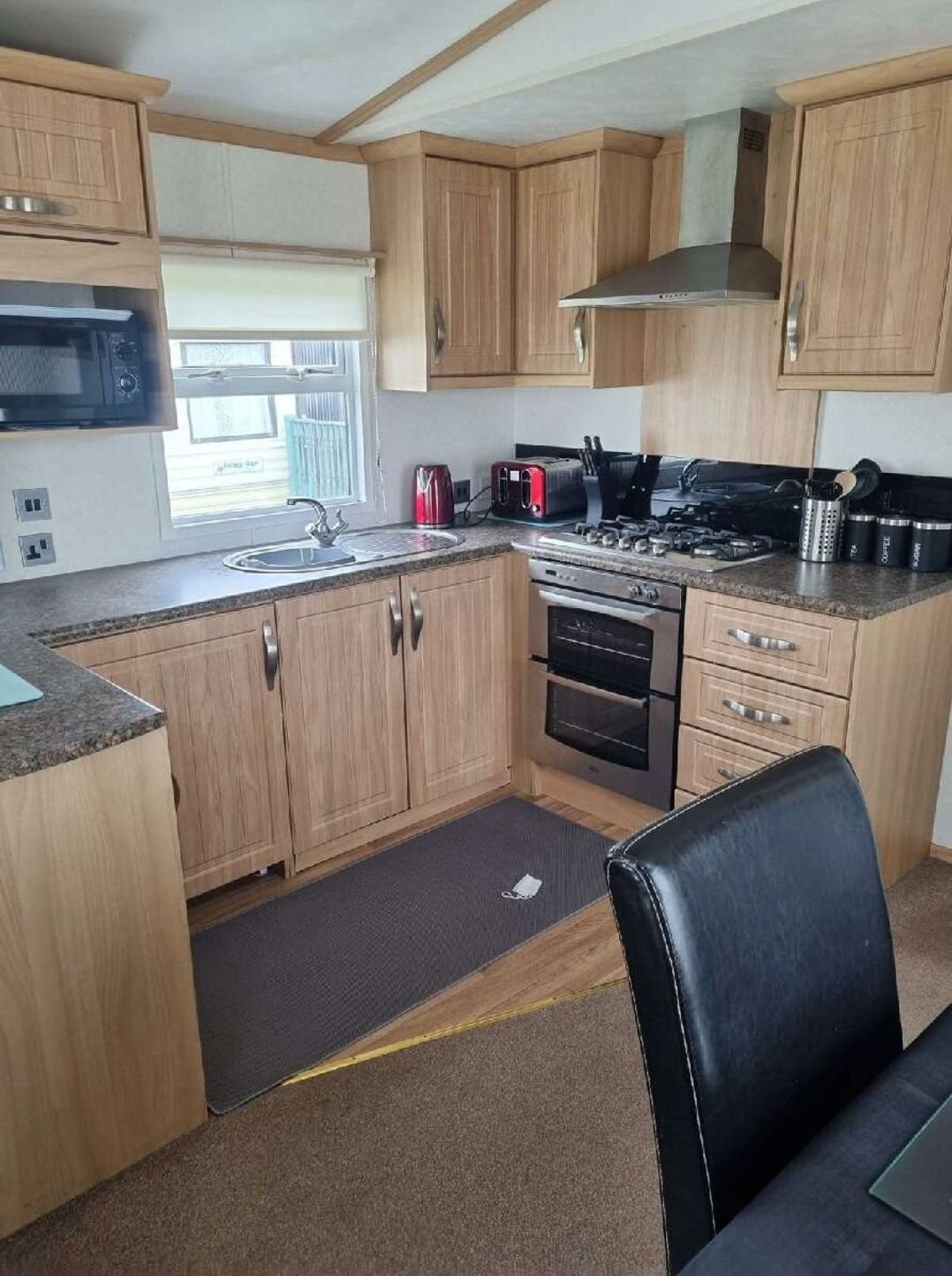 Golden Palm Resort - Holiday Accommodation 21357