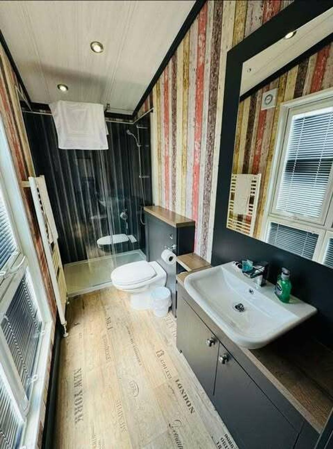 Tattershall Lakes Country Park - Holiday Accommodation 21441