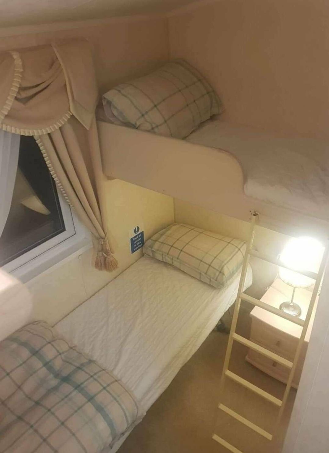 Lydstep Beach - Holiday Accommodation 1489