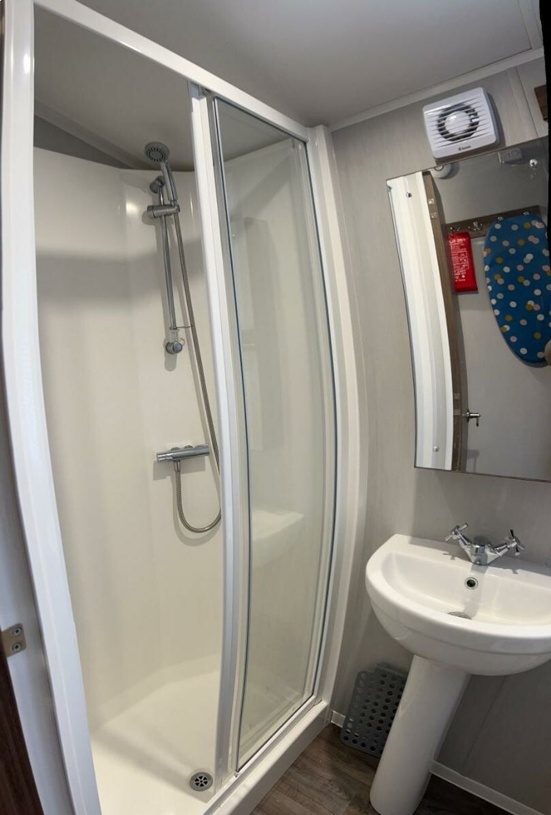 Marton Mere Holiday Village - Holiday Accommodation 21777