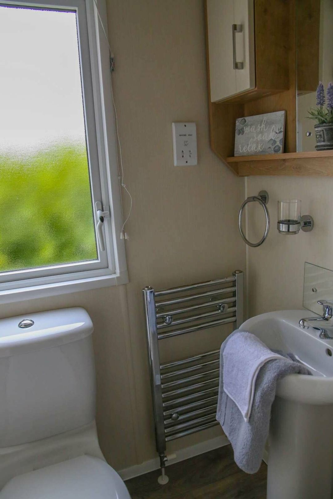 Hoburne Naish - Holiday Accommodation 9884