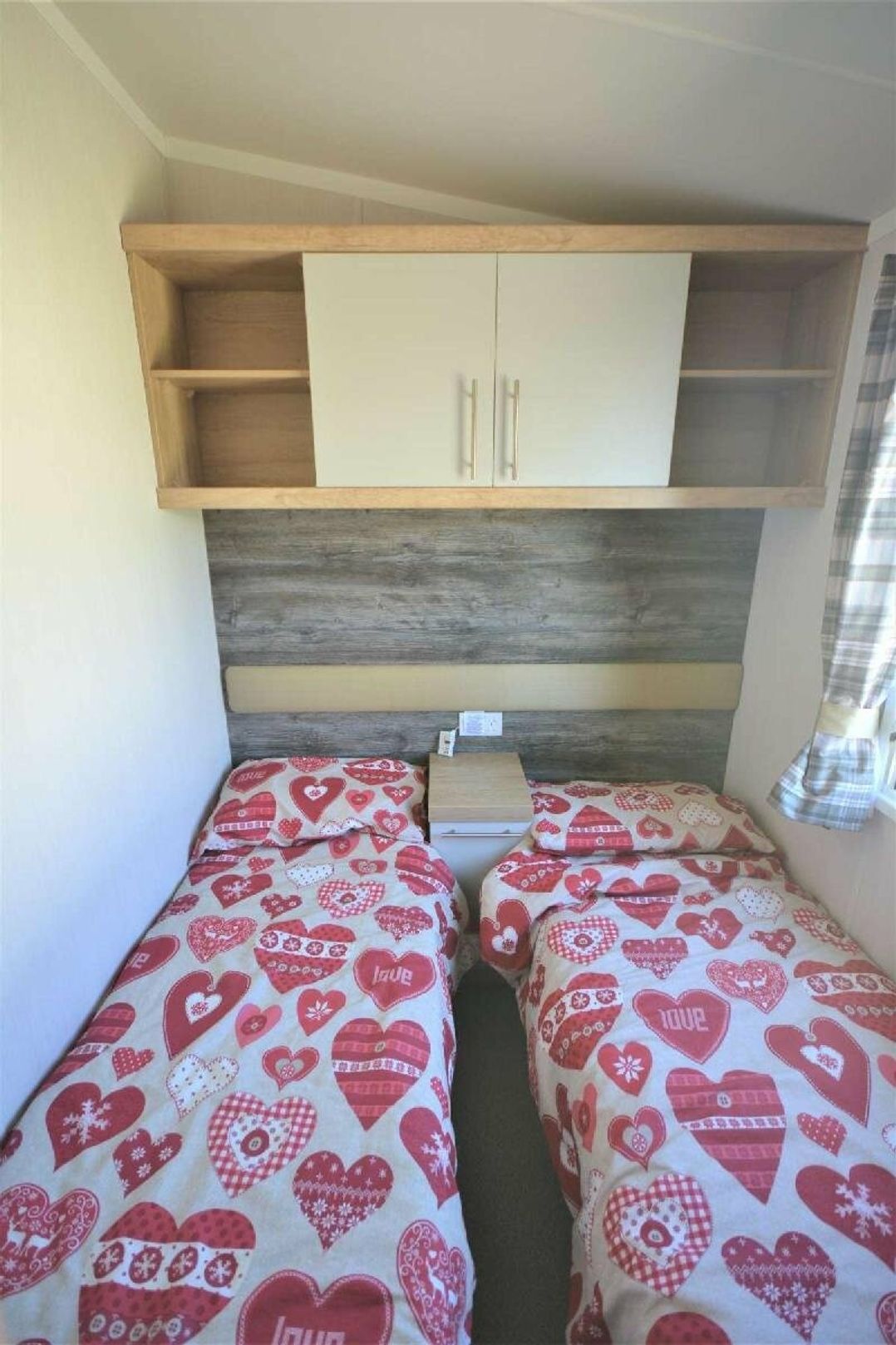 Perran Sands - Holiday Accommodation 8982