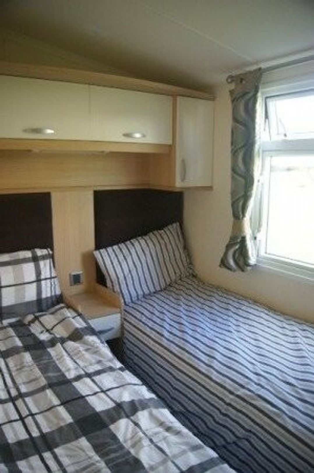 Devon Cliffs Holiday Park - Holiday Accommodation 1915