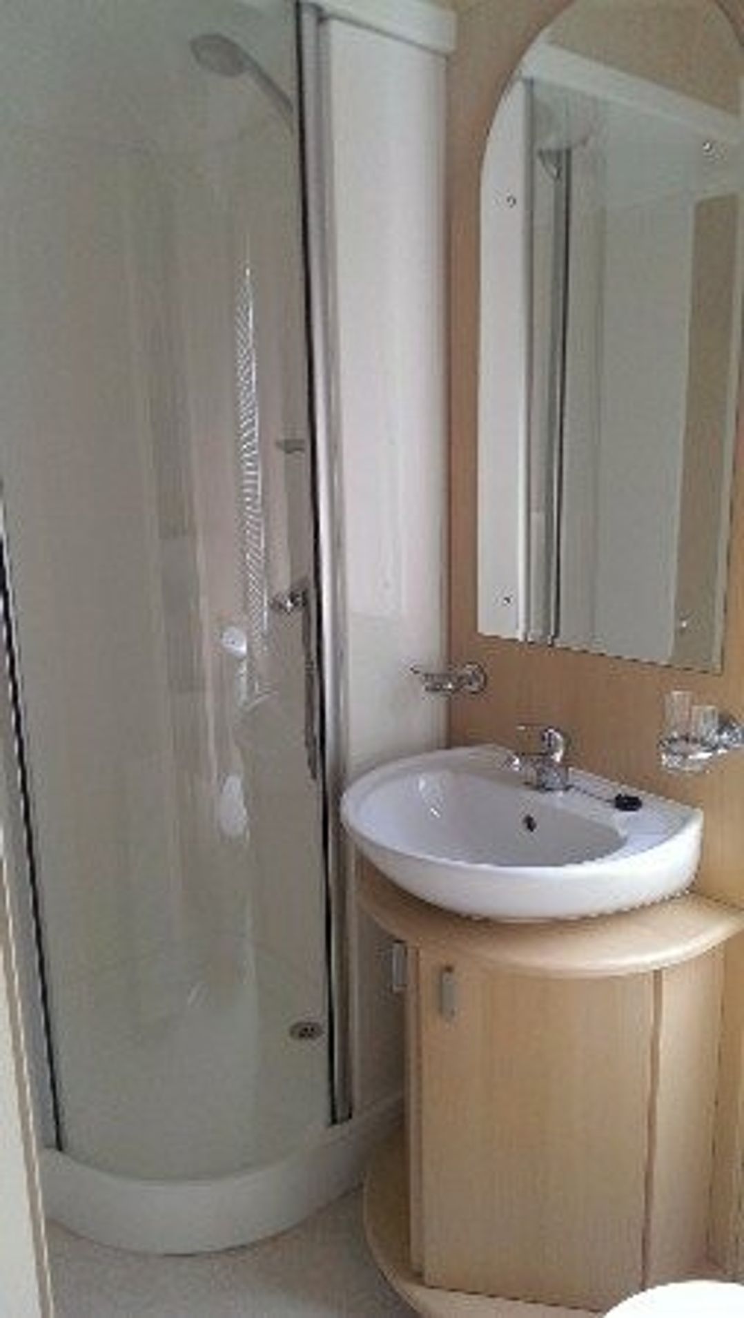 Hopton Holiday Village - Holiday Accommodation 1998