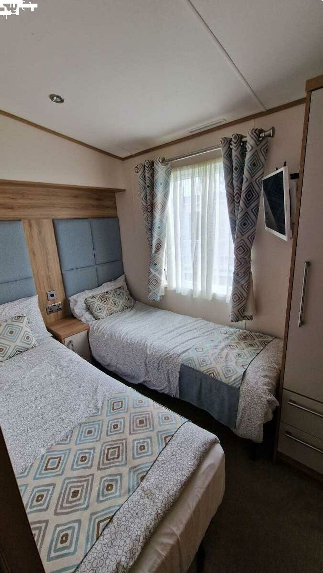 Tattershall Lakes Country Park - Holiday Accommodation 21135