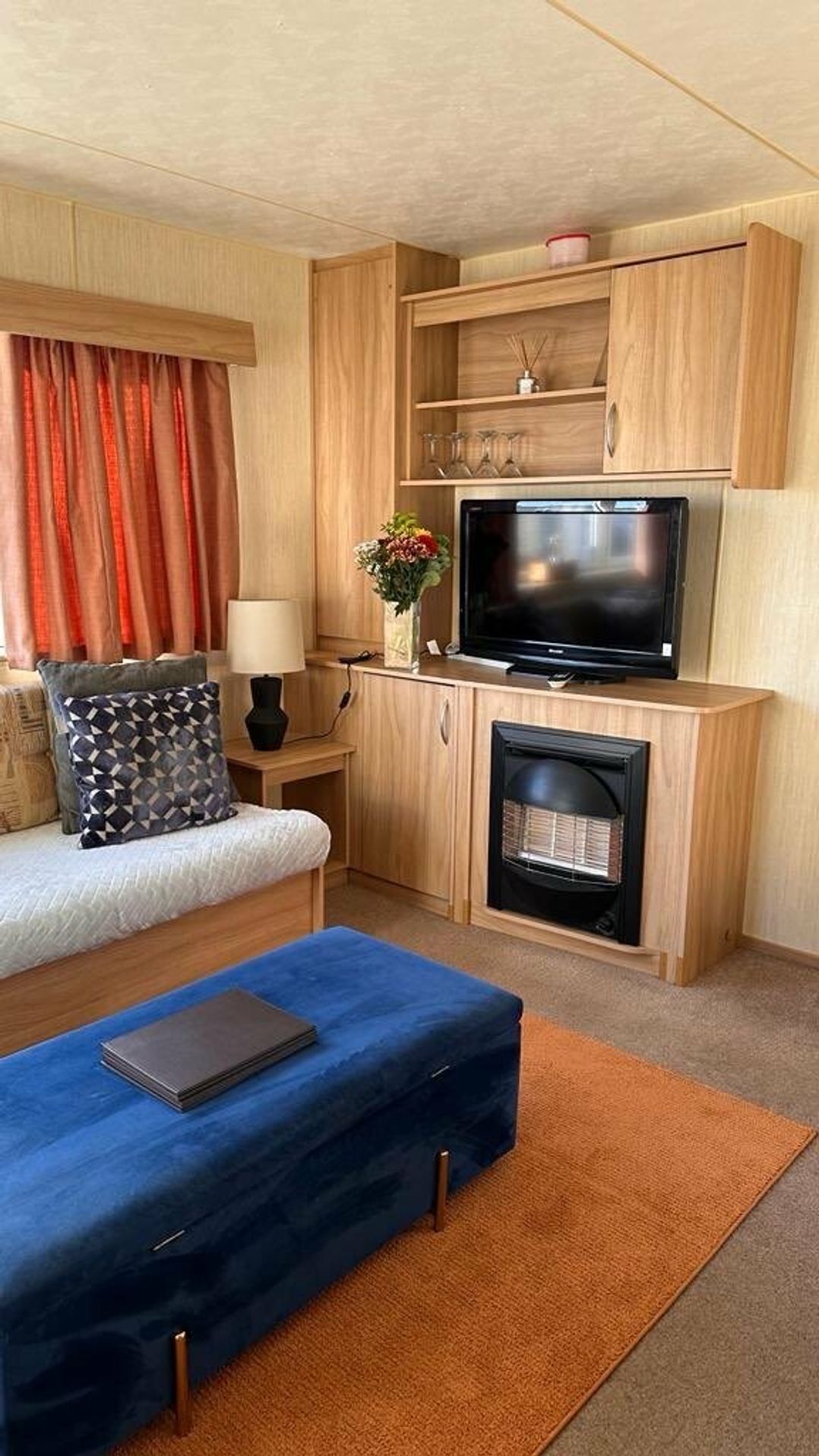 Hayling Island Holiday Park - Meadow Bay Villages - Holiday Accommodation 20115