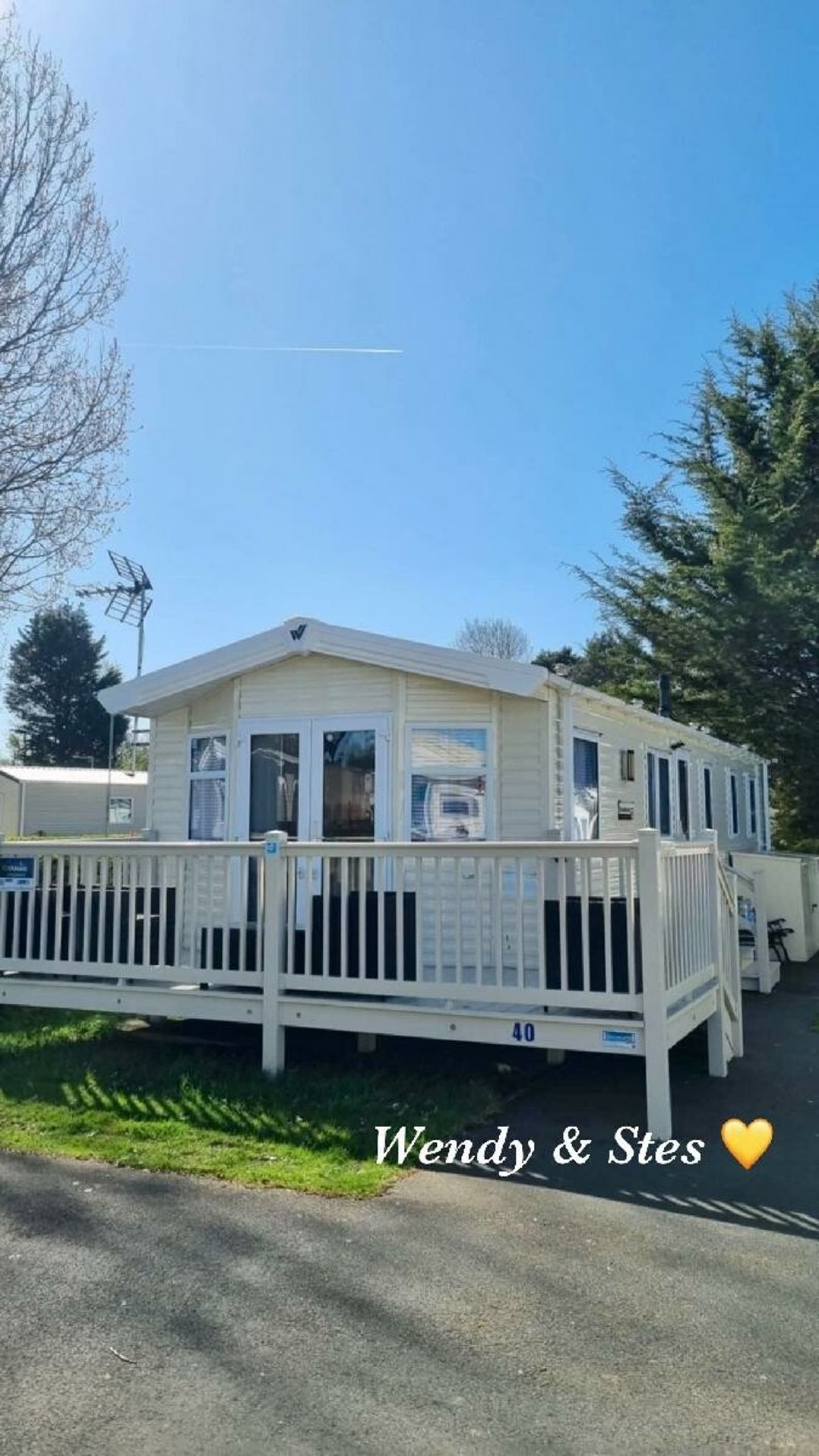 Marton Mere Holiday Village - Holiday Accommodation 5100
