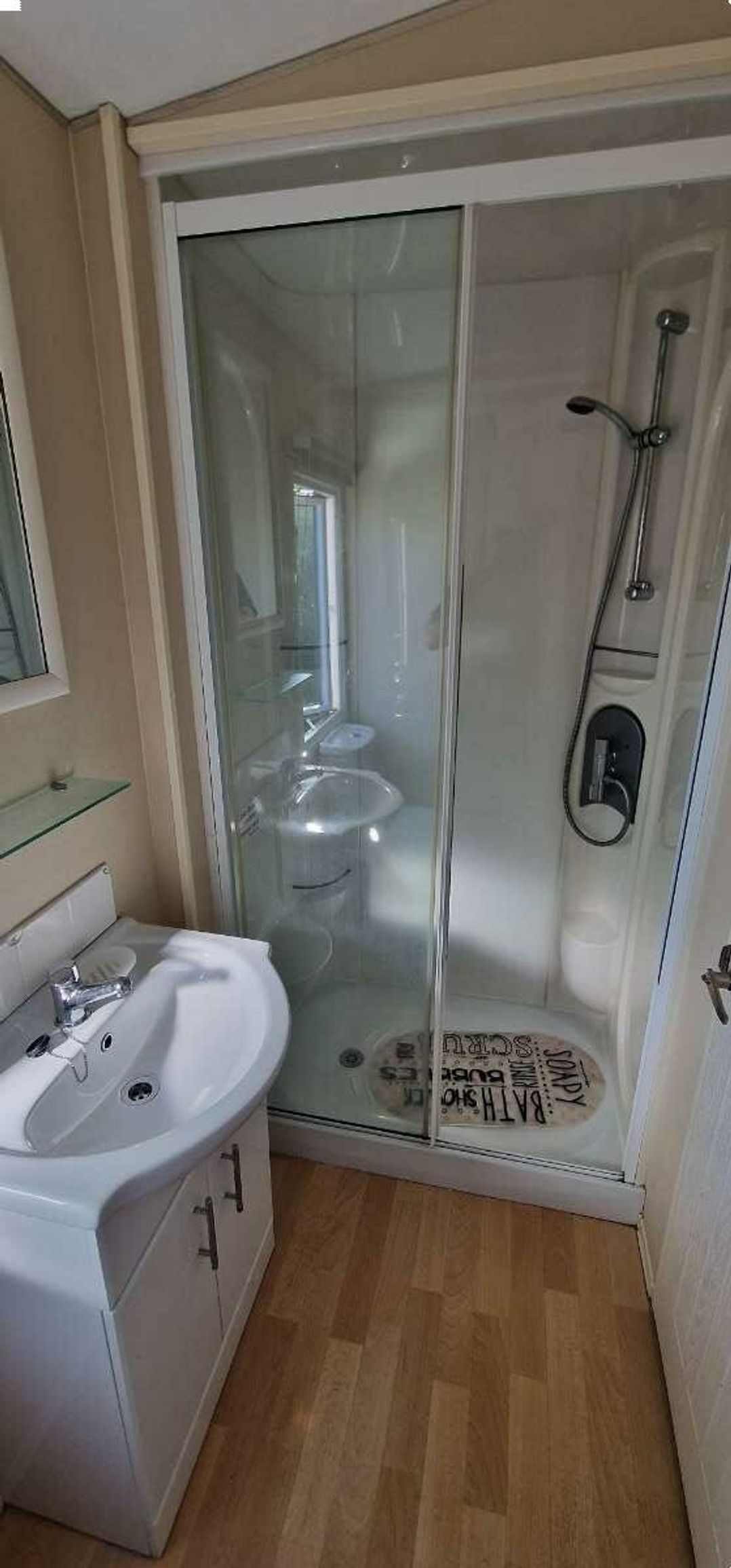 Croft Country Park - Holiday Accommodation 21124