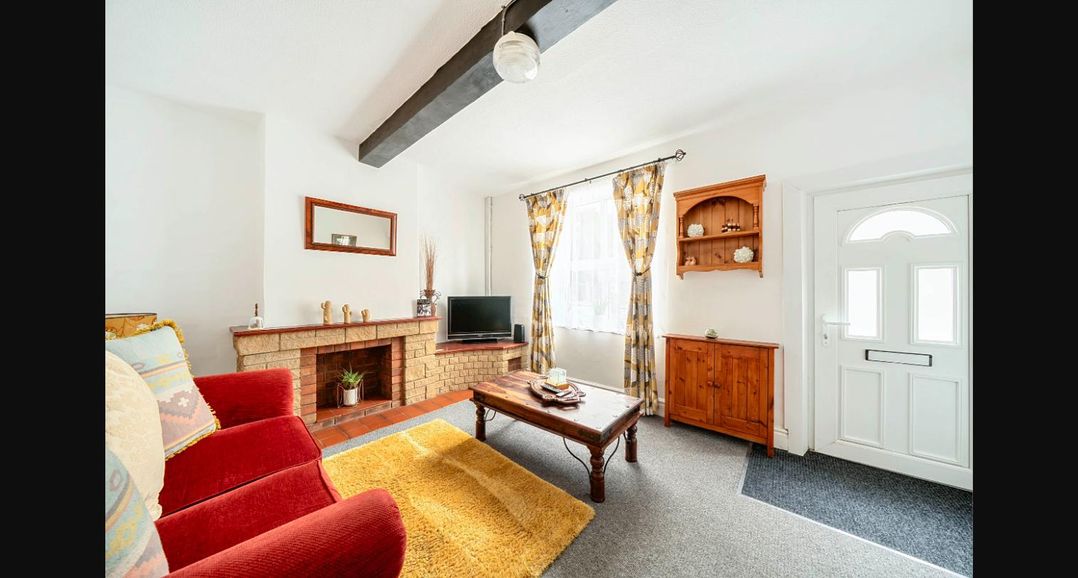 Charming Lincoln Cottage
