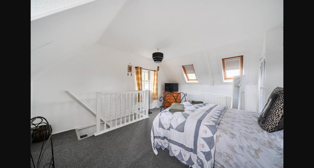 Charming Lincoln Cottage