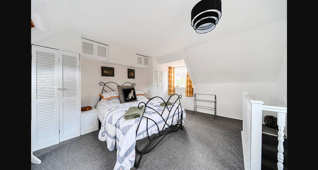 Charming Lincoln Cottage