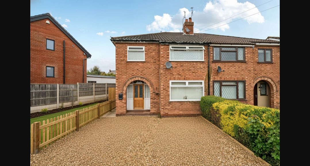 Village retreat with canal walk into Chester