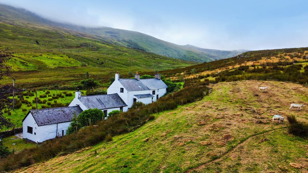 Cwm