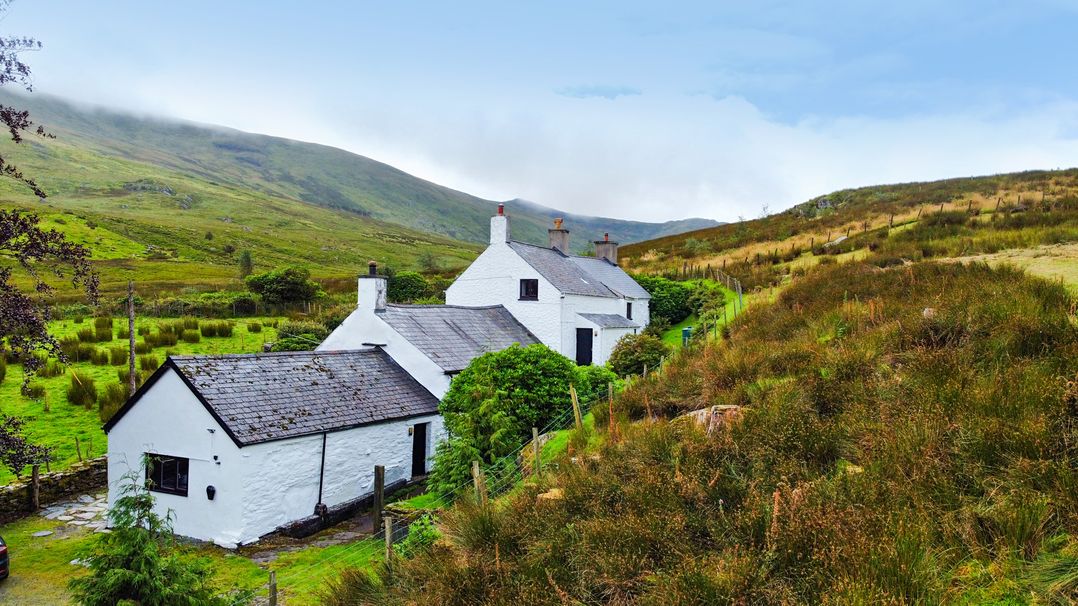 Cwm