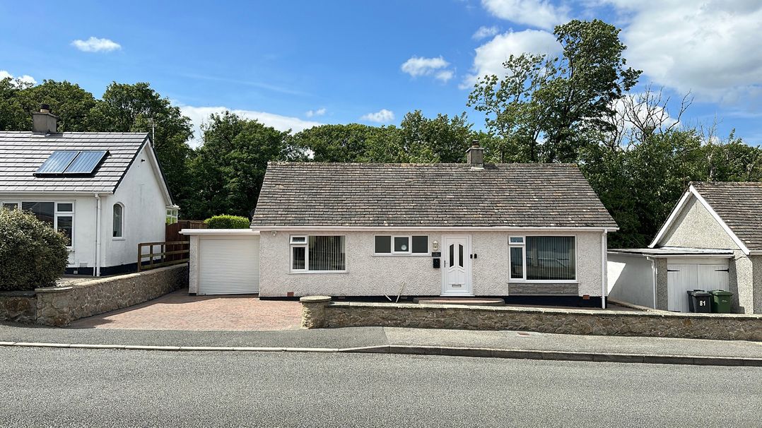 80 Breeze Hill