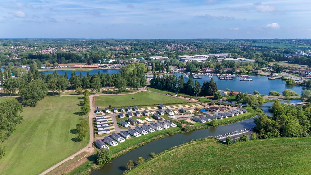 Willowbrook Hideaway - Billing Aquadrome