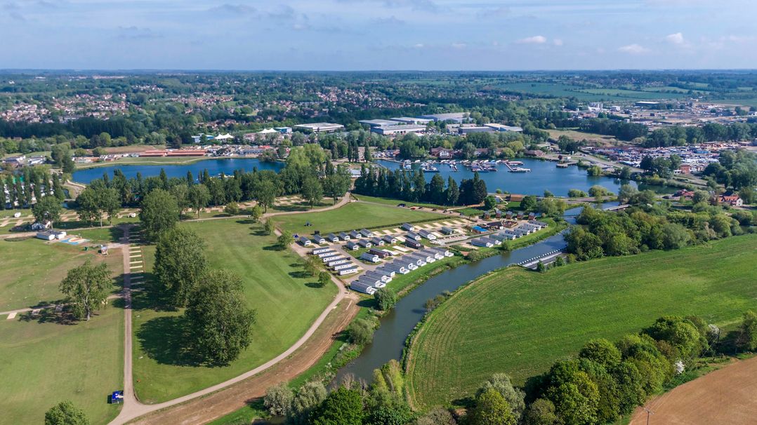 Willowbrook Hideaway - Billing Aquadrome