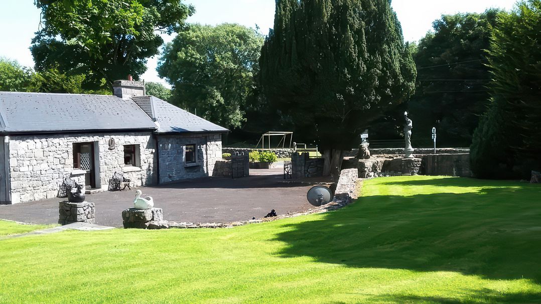 Coole Gate Lodge