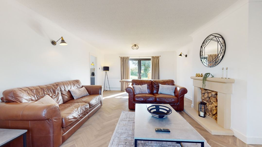 Low Greenlands House