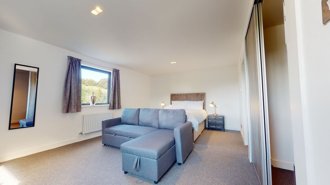 Low Greenlands House