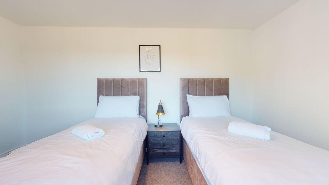 Low Greenlands House