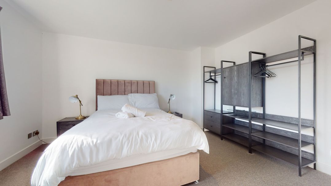 Low Greenlands House