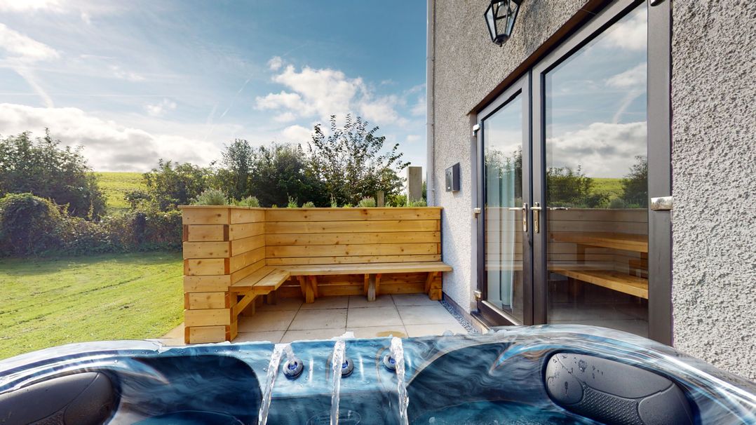 Low Greenlands House