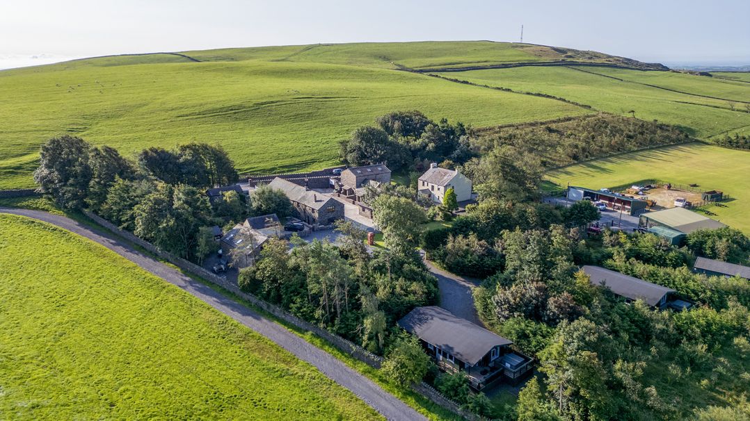 Woodside Barn