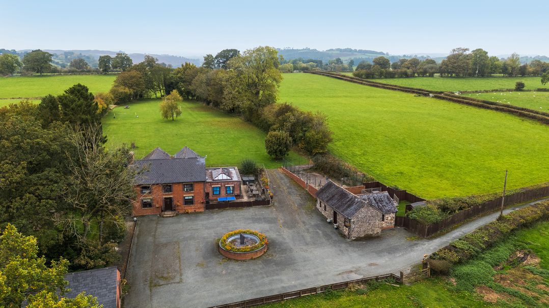 Ty Newydd
