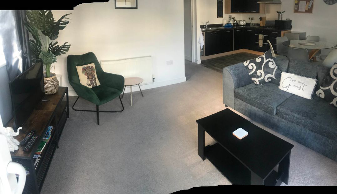 2-Bed Apartment Sleeps 4 with Garden