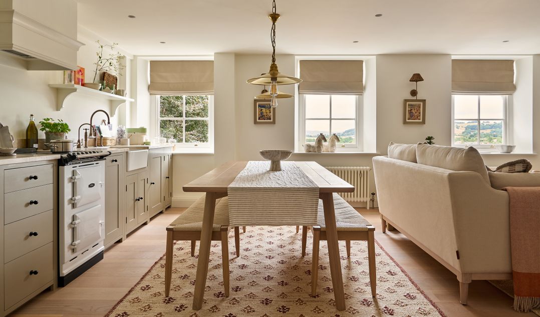 Stretton Hills Peaks - The Georgian House