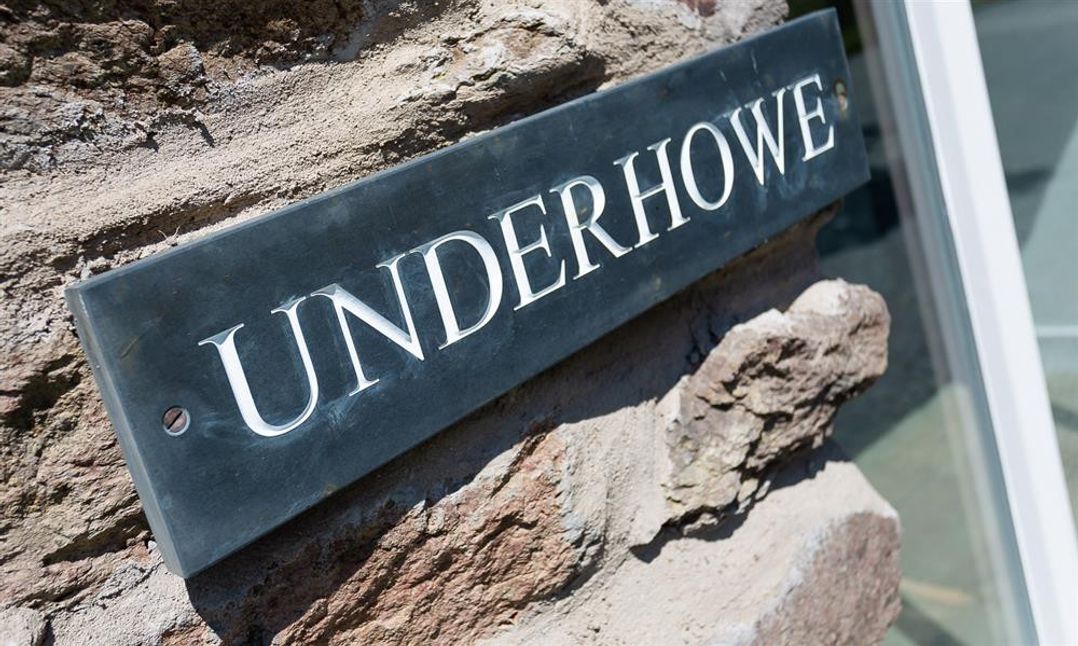 Underhowe