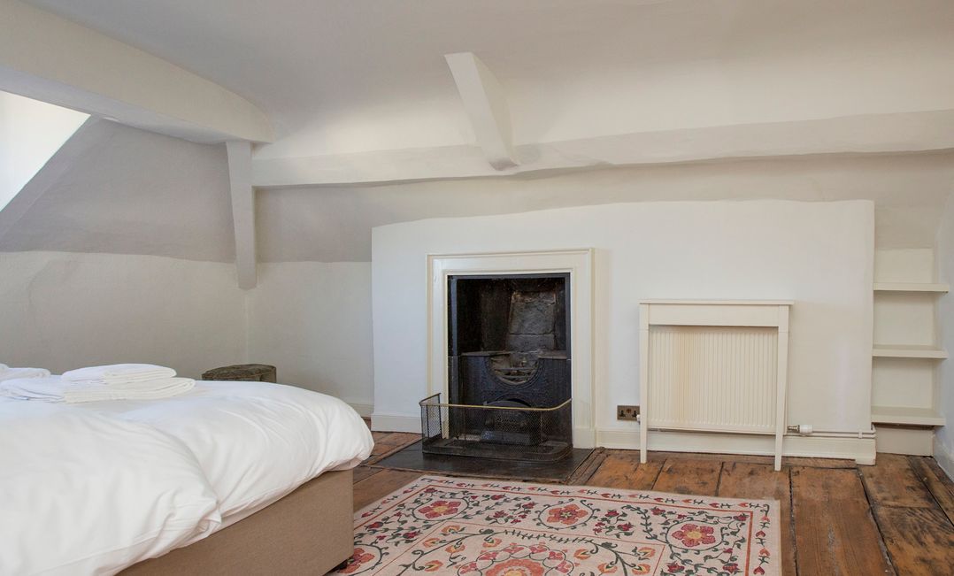 Apartment 2, 86 Dyer Street