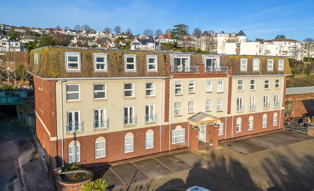 The Renoir Sea View Suite