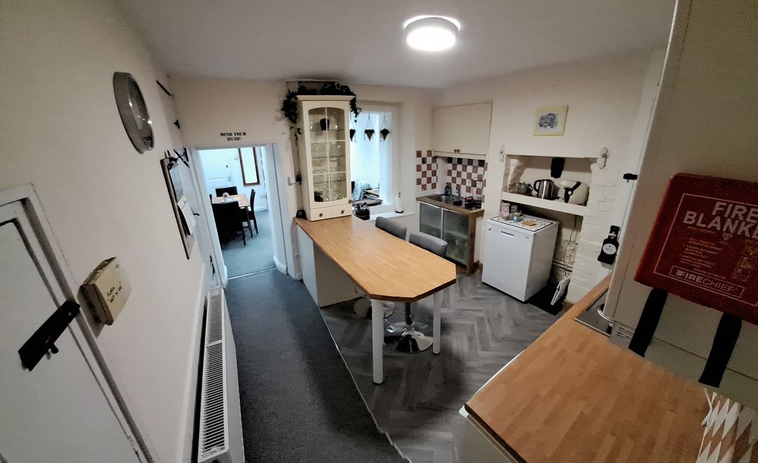 Charming Lincoln Cottage